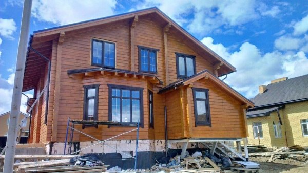 Проектирование и строительство деревянных домов из клееного бруса, оцилиндрованного бревна под ключ