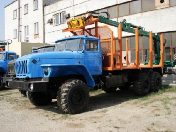 Сортиментовоз на шасси Урал
