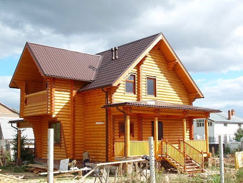 Изготовление срубов из оцилиндрованного бревна